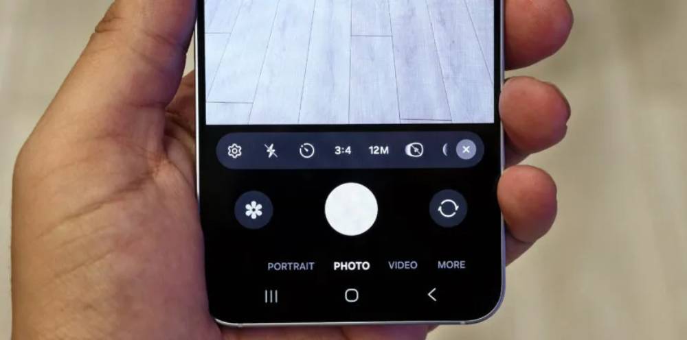 The Samsung Galaxy S25 camera app. اپلیکیشن دوربین سامسونگ گلکسی S25. اپلیکیشن دوربین گوشی های اندرویدی