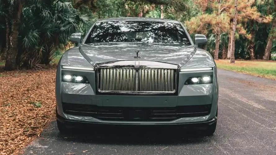 rolls-royce-spectre-black-badge-review 1 رولزرویس