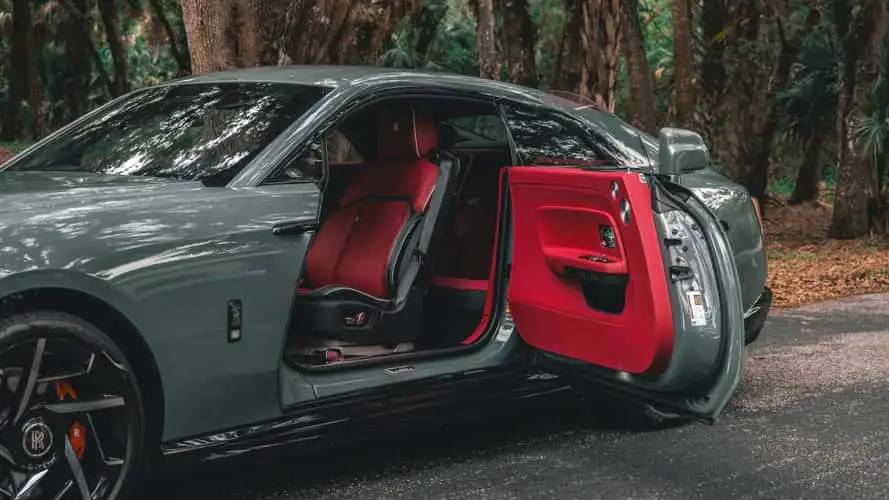 rolls-royce-spectre-black-badge-review 2 رولزرویس