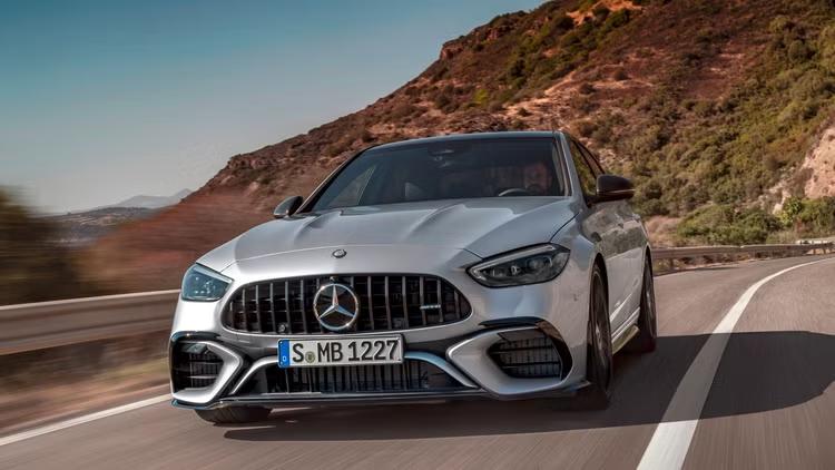 1040585 نبرد نفسگیر مرسدس C63 و BMW M3 - دیجینوی