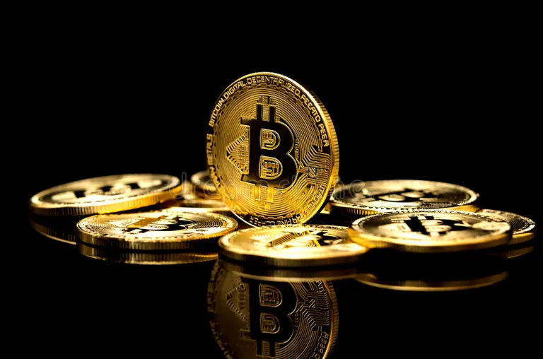 image-bitcoin-black-background-bitcoin-107991145 بیتکوین