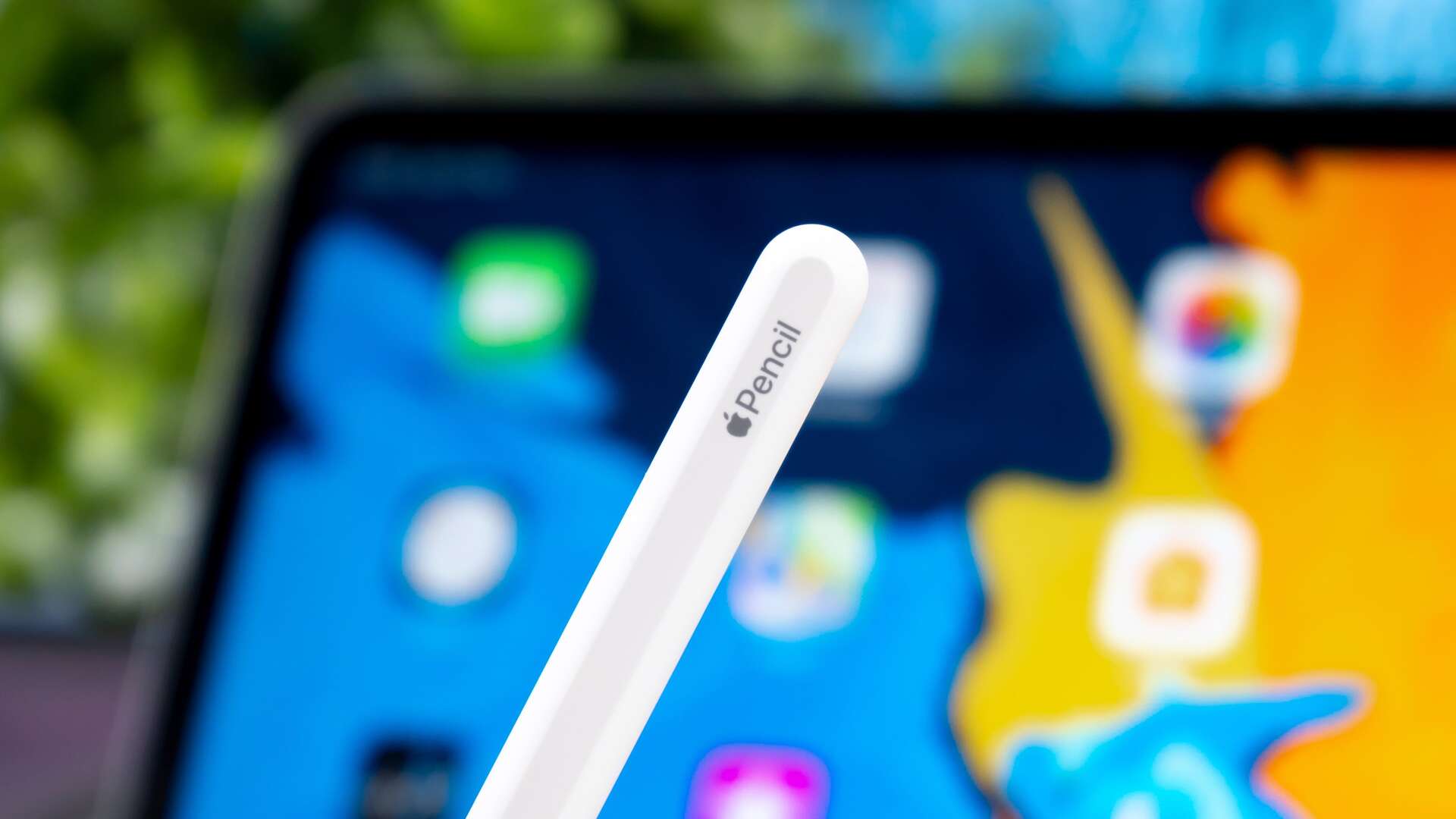 next-gen-apple-pencil-could-work-on-any-surface1 اپل پنسل