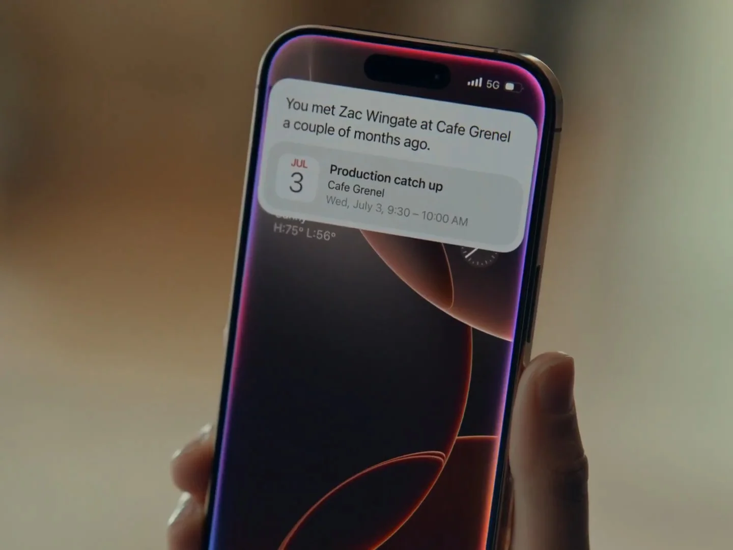7-Apple-Intelligence---More-personal-Siri---iPhone-16-Pro-mid سیری با قابلیتهای جدید؛ تحولی بزرگ در دستیار صوتی آیفون - دیجینوی