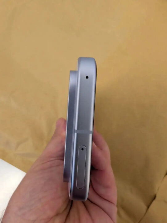 pixel-10-dummy-hands-on4 پیکسل 10