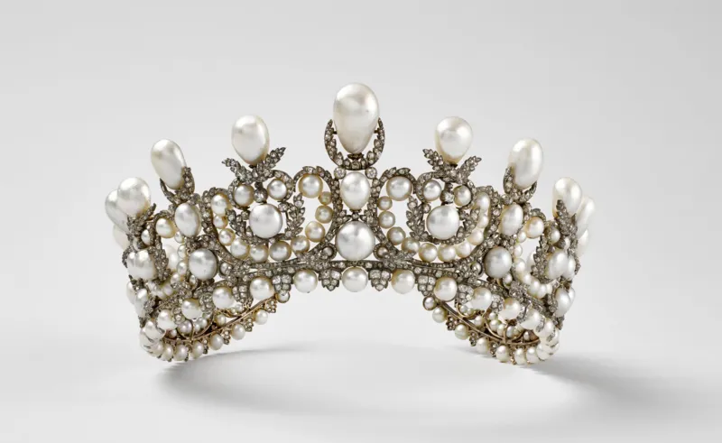 Everything we know about the Louvre jewellery heist7 همه چیز درباره سرقت بزرگ موزه لوور فرانسه + تصاویر جواهرات - دیجینوی