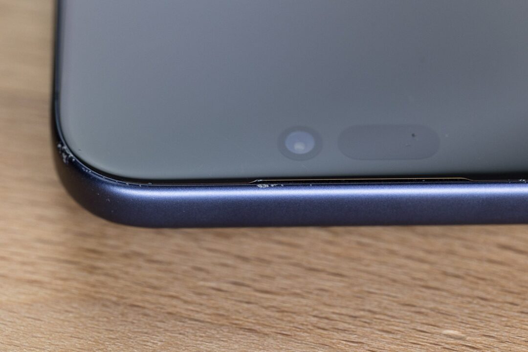 1000011183 آلومینیوم نرم به کار رفته در آیفون ۱۷ پرو مشکل جدی دوام دارد - دیجینوی