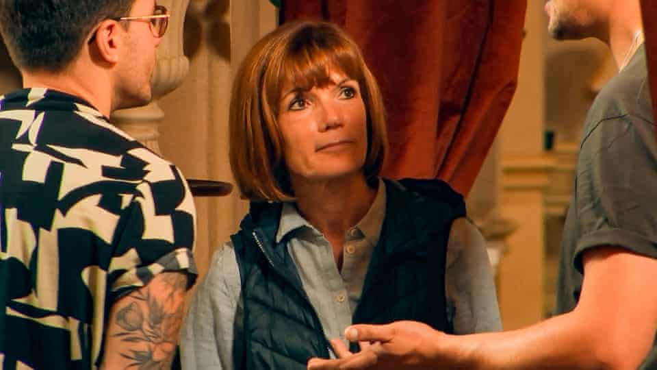 چگونه یک دروغگو را تشخیص دهیم؟ ۱۰ نشانه مهم - دیجینوی