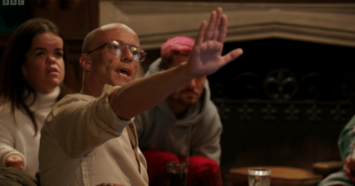 چگونه یک دروغگو را تشخیص دهیم؟ ۱۰ نشانه مهم - دیجینوی