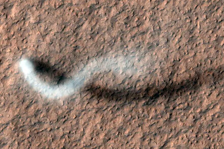 1000014229 نخستین رعد و برق در مریخ مشاهده شد - دیجینوی