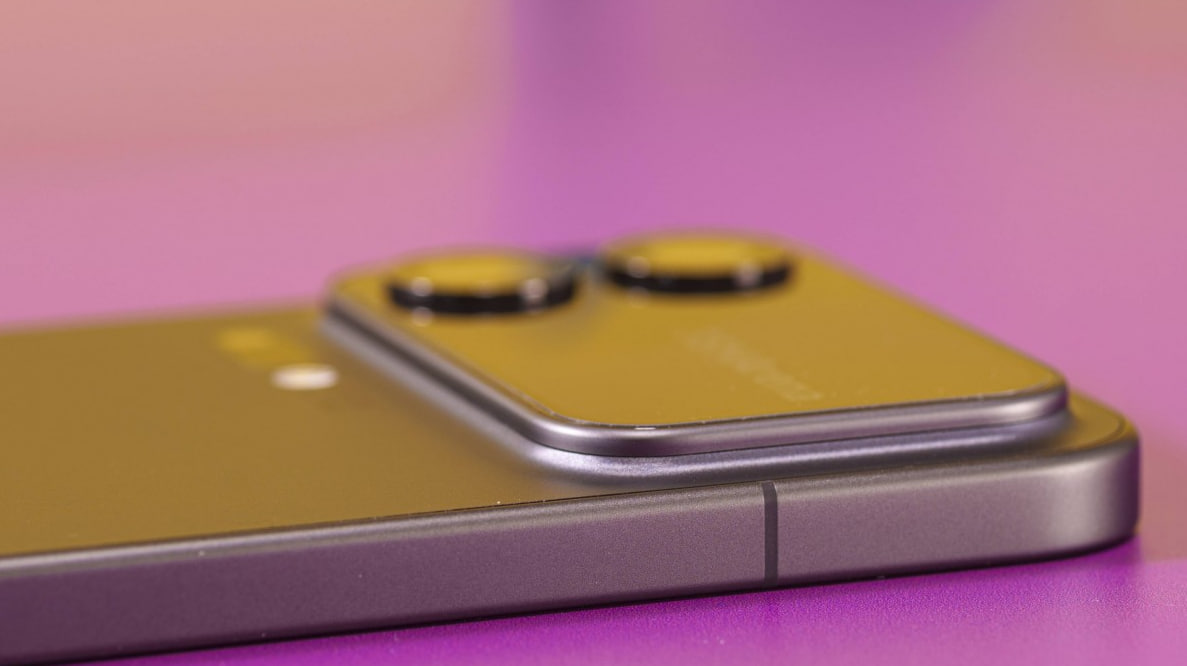 photo_2025-11-01_09-48-46 بررسی شیائومی ۱۷ پرو مکس