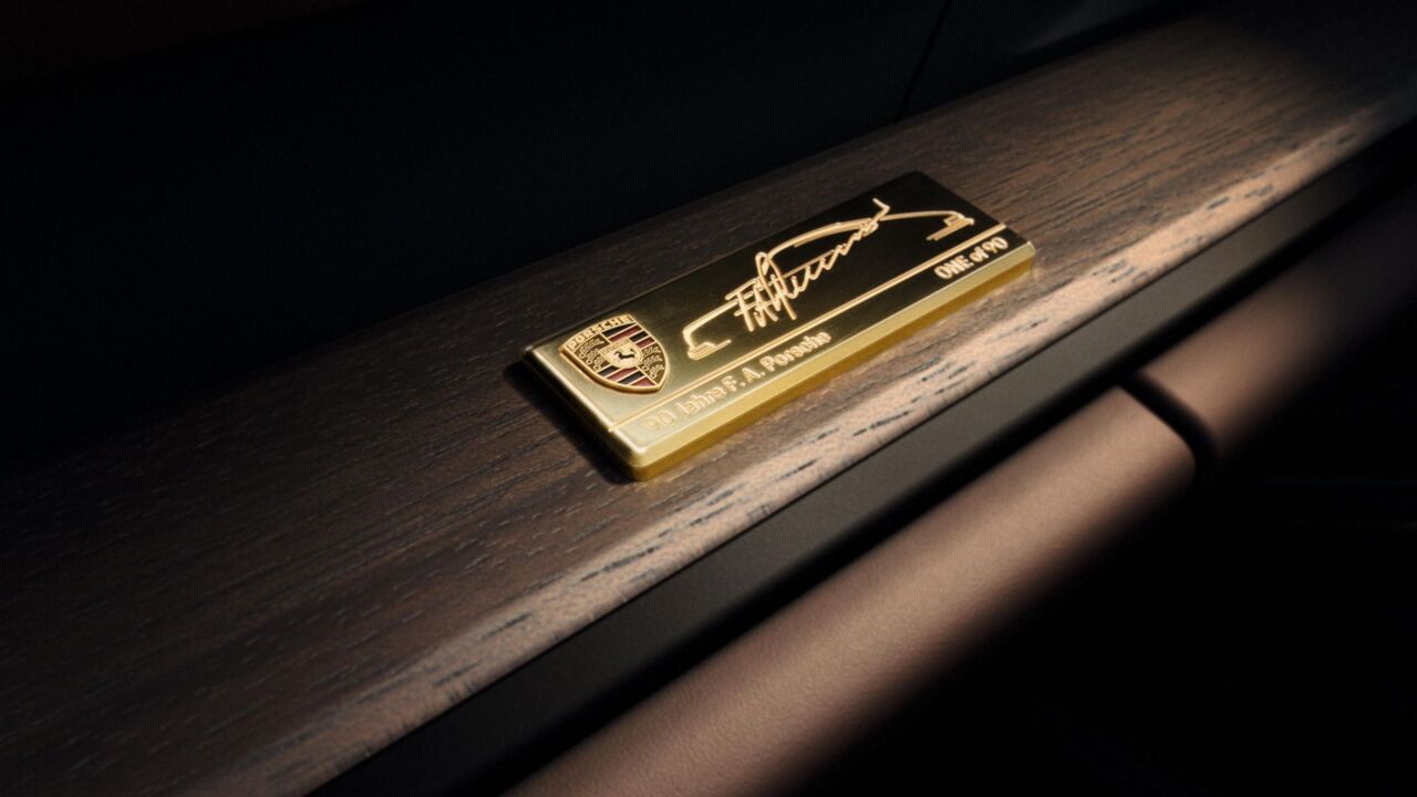 تصاویر پورشه ۹۱۱ مدل ۲۰۲۷ هوش از سرتان می‌برد - دیجینوی