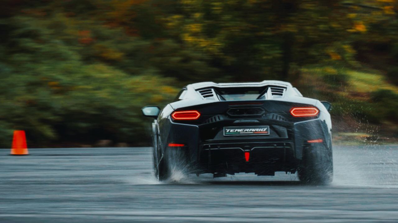 لامبورگینی تمراریو؛ هیولای هیبریدی با دریفت سه‌مرحله‌ای + تصاویر - دیجینوی