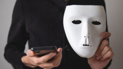 رنگ‌های iPhone Ultra لو رفت؛ گوشی تاشو اپل چه ظاهری خواهد داشت؟ | دیجینوی