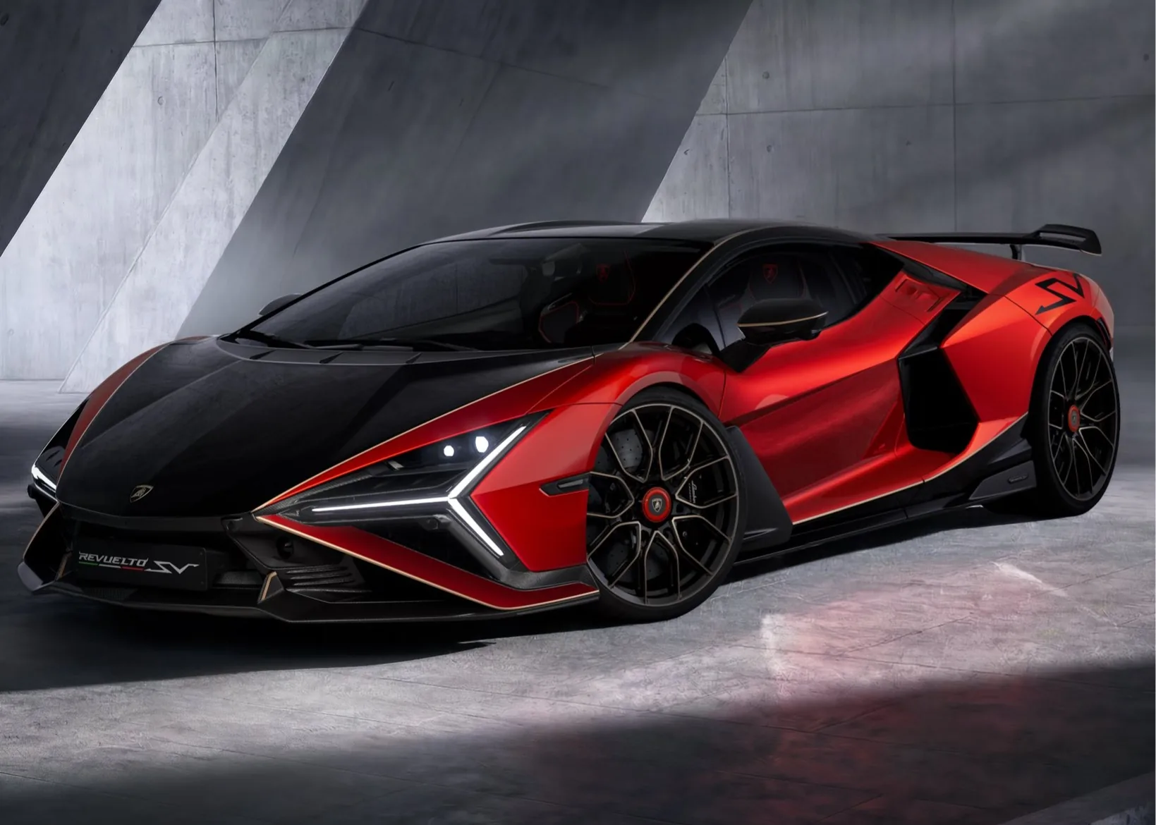 1000065371 خودروی Lamborghini Revuelto SV معرفی شد؛ طراحی چشمنواز و سرعت خیرهکننده | دیجینوی