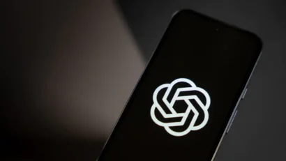 Open-AI-ChatGPT-logo-on-phone-stock-photo-10-1280w-720hjpg شرکت OpenAI اپلیکیشن دسکتاپ ChatGPT را برای لینوکس عرضه کرد | دیجینوی